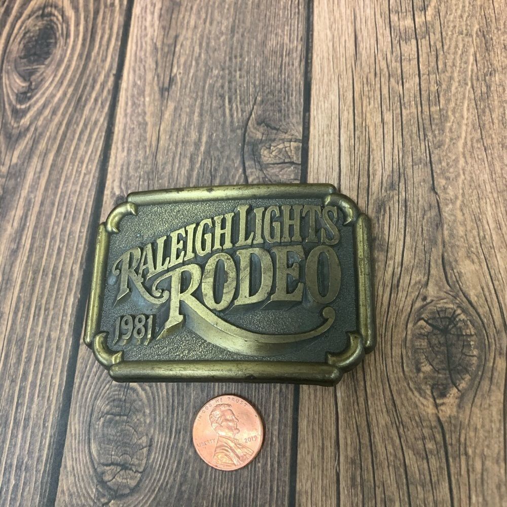 Vintage RJ Raleigh Lights Rodeo 1981 Belt Buckle‎